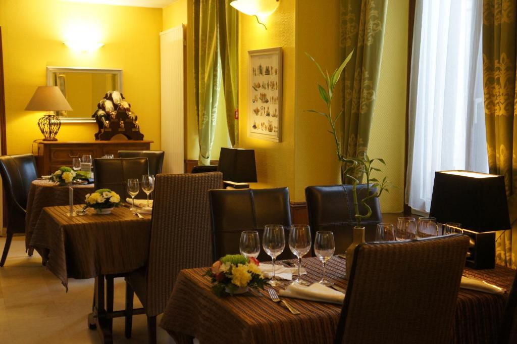 Hotel A La Grace De Dieu Brie-Comte-Robert Esterno foto