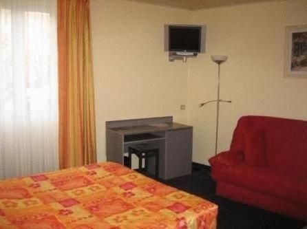 Hotel A La Grace De Dieu Brie-Comte-Robert Esterno foto